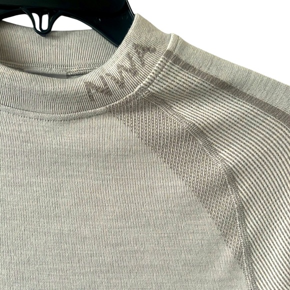 SOLD - NWT Neiwai Wool Seamless Mock Neck Top Thumbholes Medium US 4 Reg. $109 - Picture 14 of 16